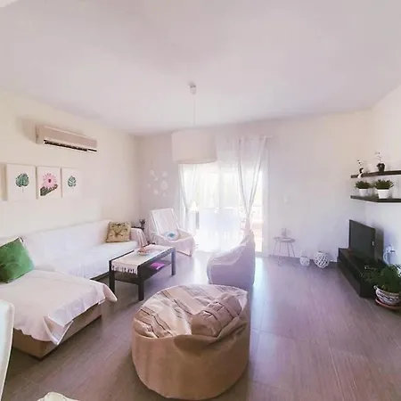 Serenity House- Beachfront With Pool * גנאדי