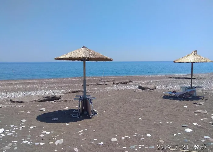 فيلة Serenity House- Beachfront With Pool *