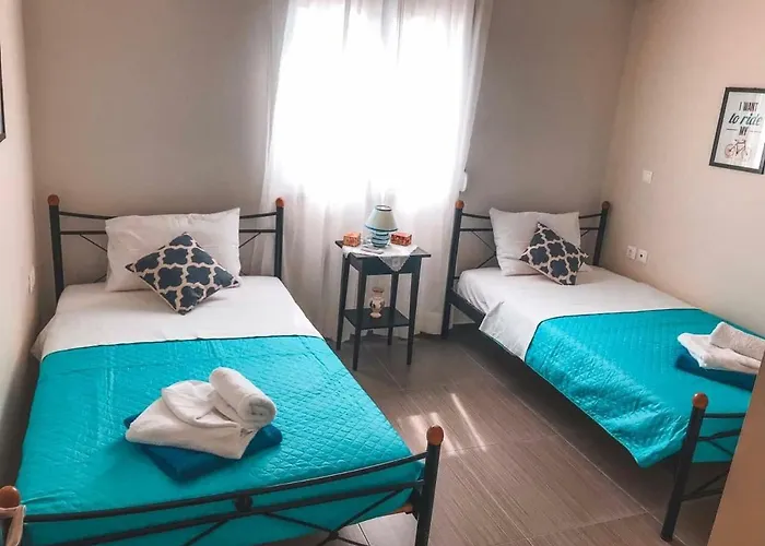 Serenity House- Beachfront With Pool فيلة *