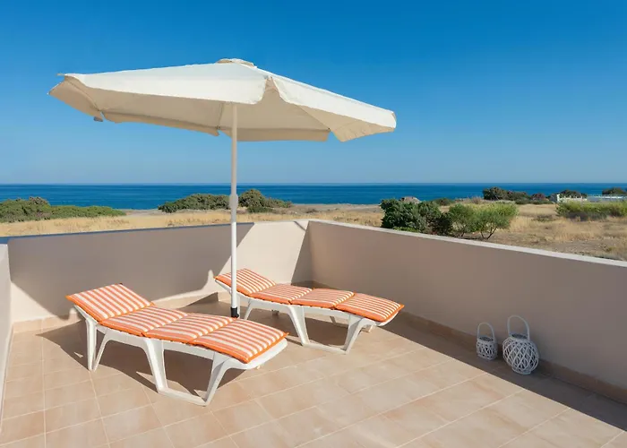 Serenity House- Beachfront With Pool فيلة