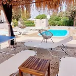 Villa Serenity House- Beachfront With Pool *