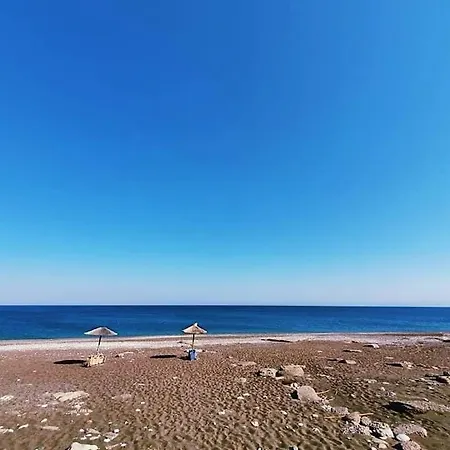 Serenity House- Beachfront With Pool 빌라 *