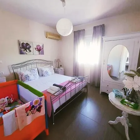 Serenity House- Beachfront With Pool Villa Gennadi