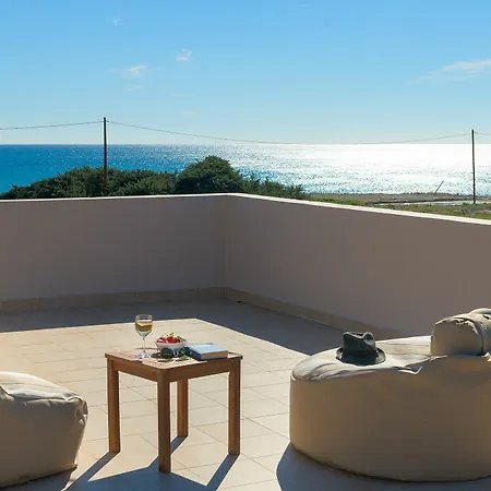 Serenity House- Beachfront With Pool Villa