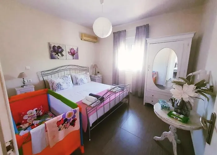 Serenity House- Beachfront With Pool Villa Gennadi