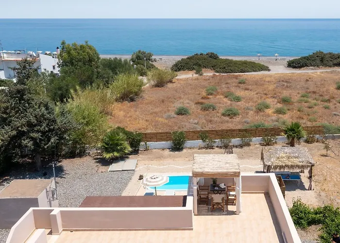 Serenity House- Beachfront With Pool Villa Gennadi