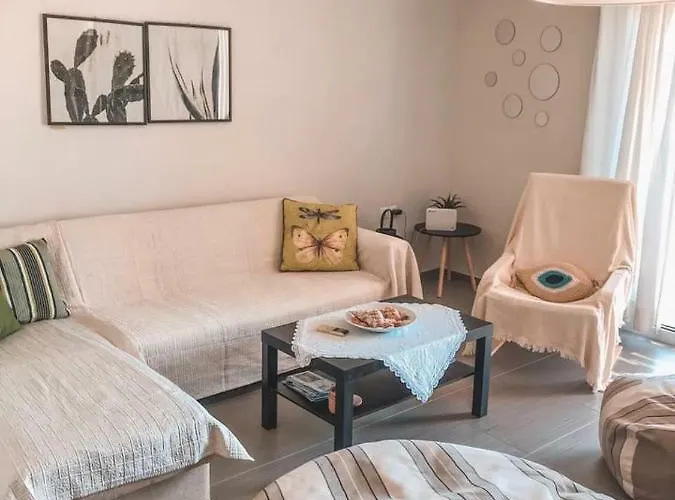 Vilă Serenity House- Beachfront With Pool Gennadi