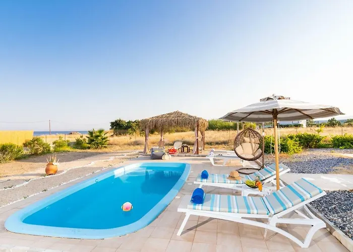 Serenity House- Beachfront With Pool Villa