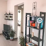 Serenity House- Beachfront With Pool 겐나디