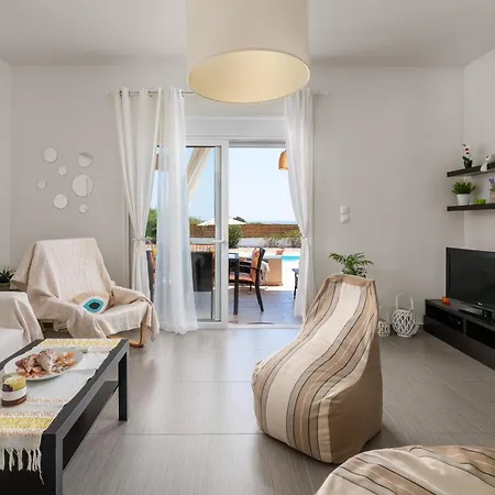 Serenity House- Beachfront With Pool Gennadi