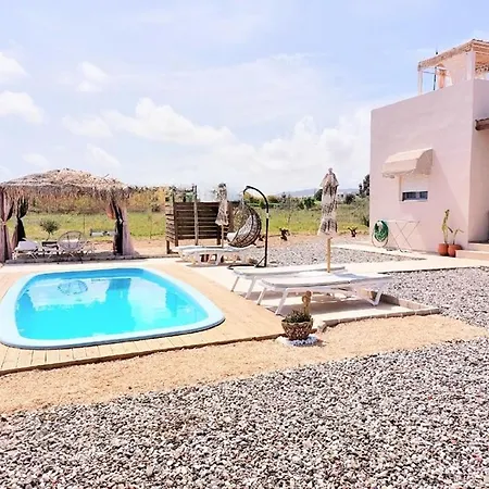 Vila Serenity House- Beachfront With Pool Gennadi