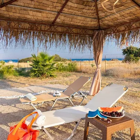 Serenity House- Beachfront With Pool